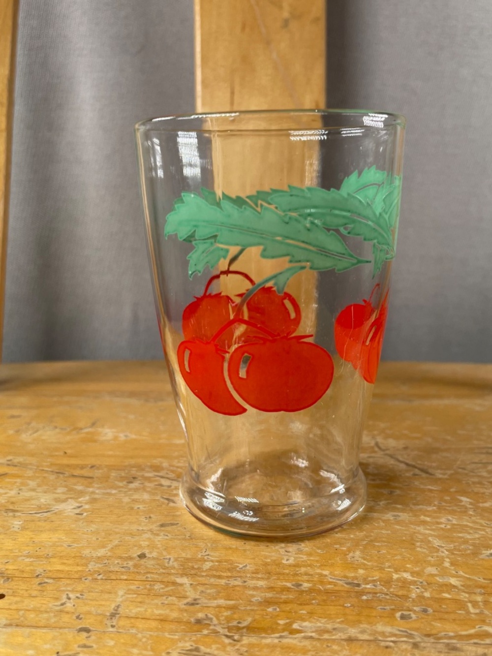 Vintage Tomato Juice Glasses Set of 4 | MCM Red Green Retro Kitchen Swanky Swig